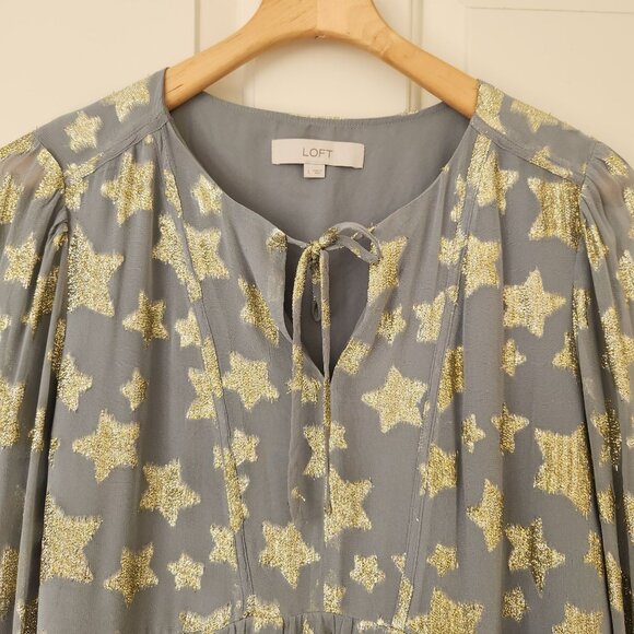 Loft Gold Star Print Shimmer Long-Sleeve Tiered Dress Gray Metallic Babydoll - Picture 3 of 11